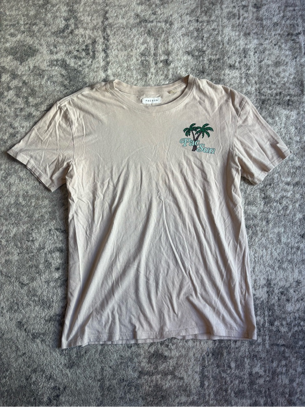 PacSun Light Beige Short Sleeve Tee with Green Palm Logo
